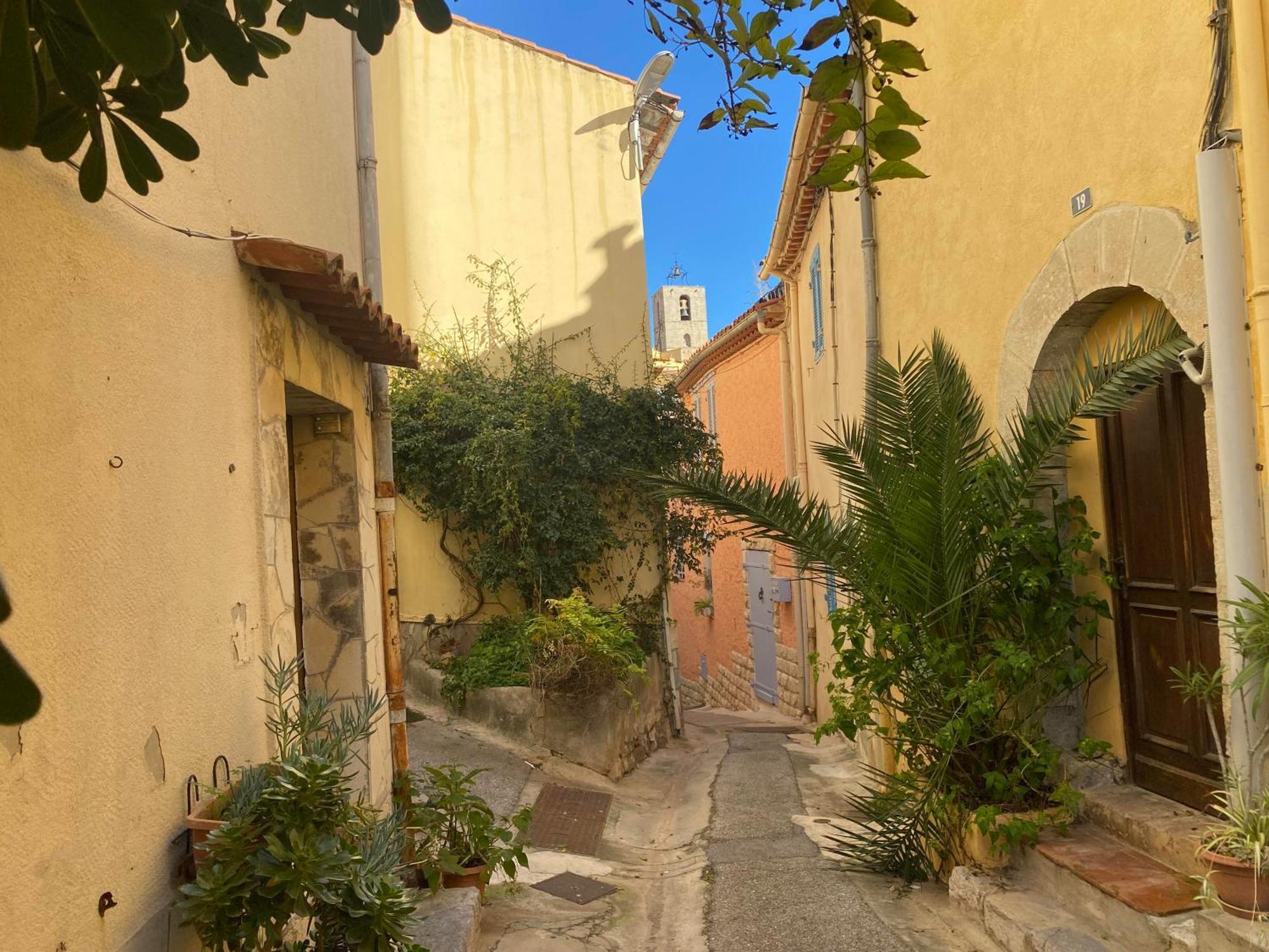 Spacieux Duplex, Vue Mer Et Belle Terrasse Hyeres Bagian luar foto
